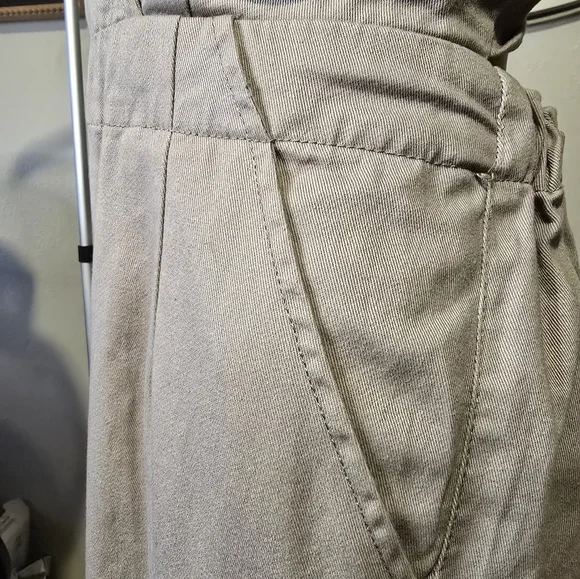 Forever 21 Backless Tie Jumpsuit | Size Small | Flowy Fit | Neutral Vibes - Picture 3 of 5